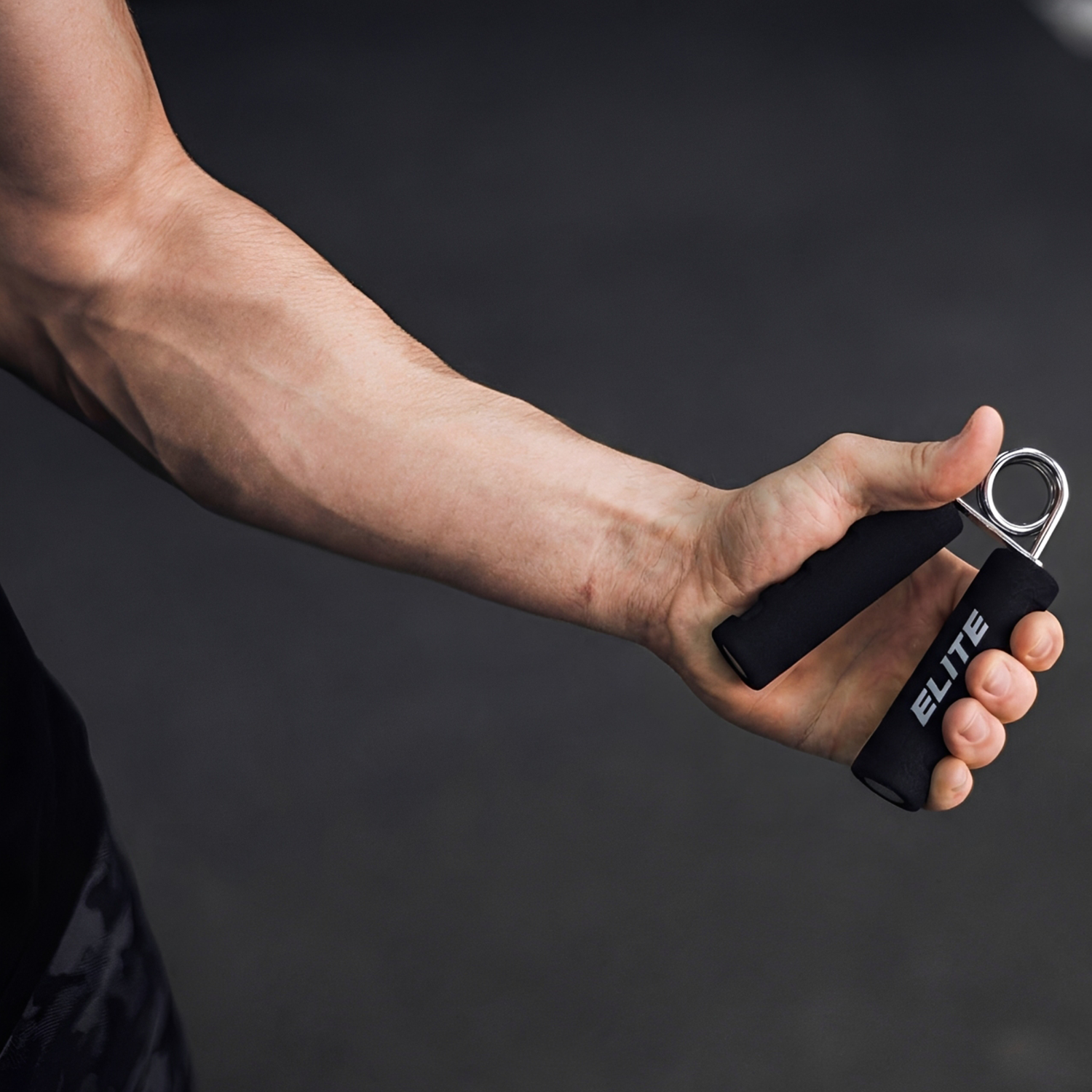 ELITE Fitness Ergonomic Foam Hand Grip Pair