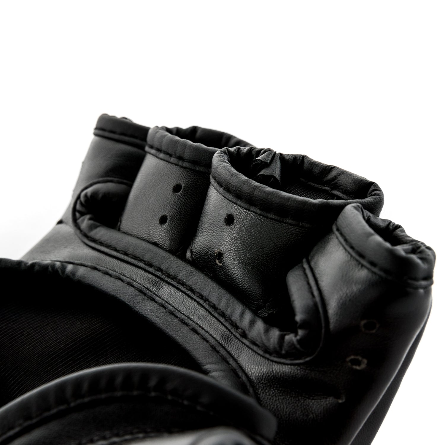 UFC MMA Contender Fitness Gloves - 6 Oz